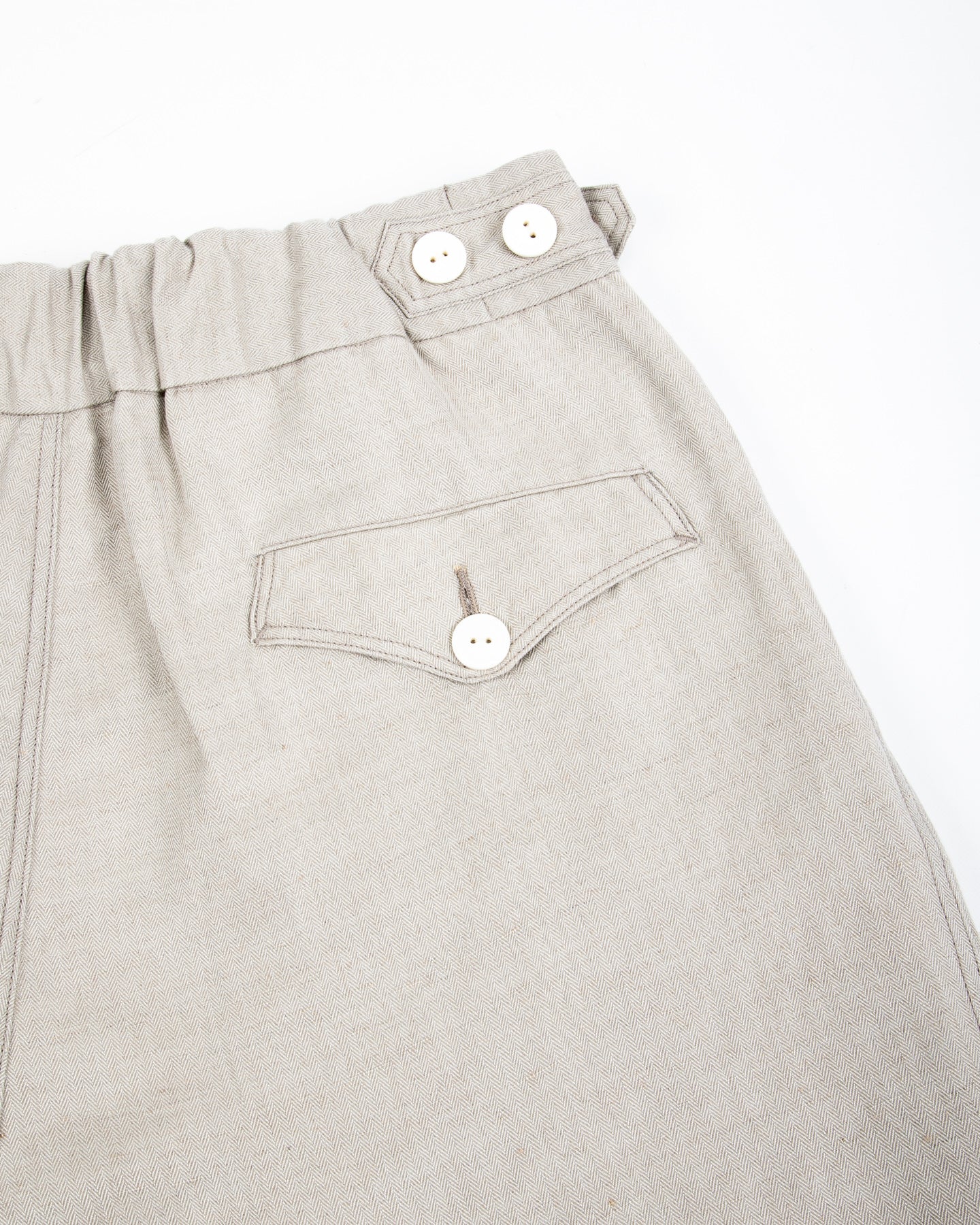 MotivMfg Oblique Shorts - Natural Silk Linen Fine HBT - Standard & Strange
