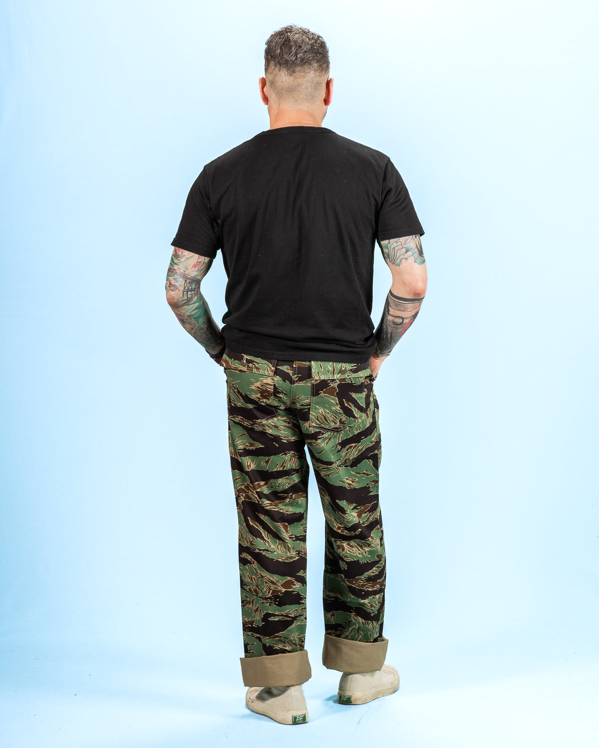 The Real McCoy's Tiger Camouflage Civilian Trousers / John Wayne - Green - Standard & Strange