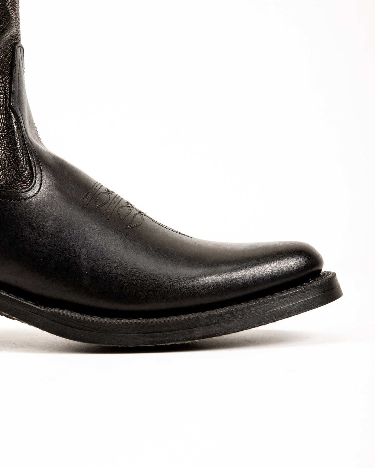 Rolling Dub Trio Loro Side Zip - Goat/Calf Black Flame Embroidery - Standard & Strange