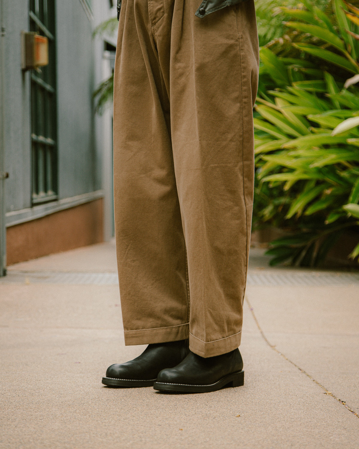 Rolling Dub Trio Casper Side Zip Boot - Black Kobe Shrink - Standard & Strange