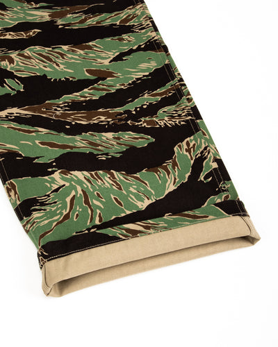 The Real McCoy's Tiger Camouflage Civilian Trousers / John Wayne - Green - Standard & Strange