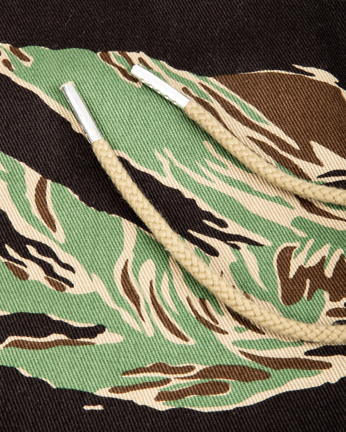 The Real McCoy's Tiger Camouflage Swim Shorts / John Wayne - Green - Standard & Strange