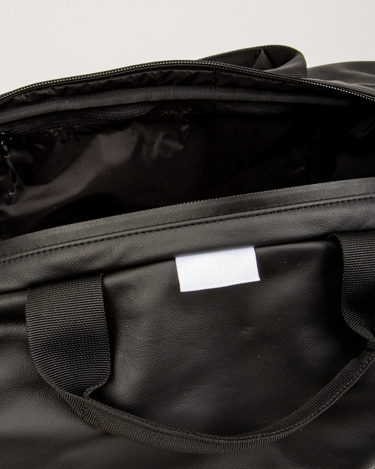 Bagjack TRVL Bull Leather Duffle - Black Small - Standard & Strange
