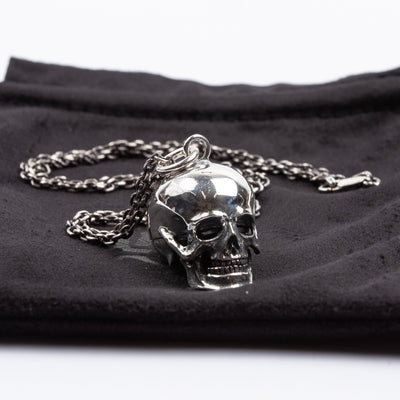 Black Sign Poison in the Brain Charm - Standard & Strange